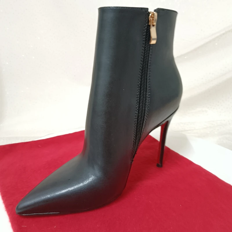 Autumn and Winter 2023 New Women's Shoes Pointed High Heel Short Boots Women's Slim Heel Nude Boots Versatile Short Boots Women