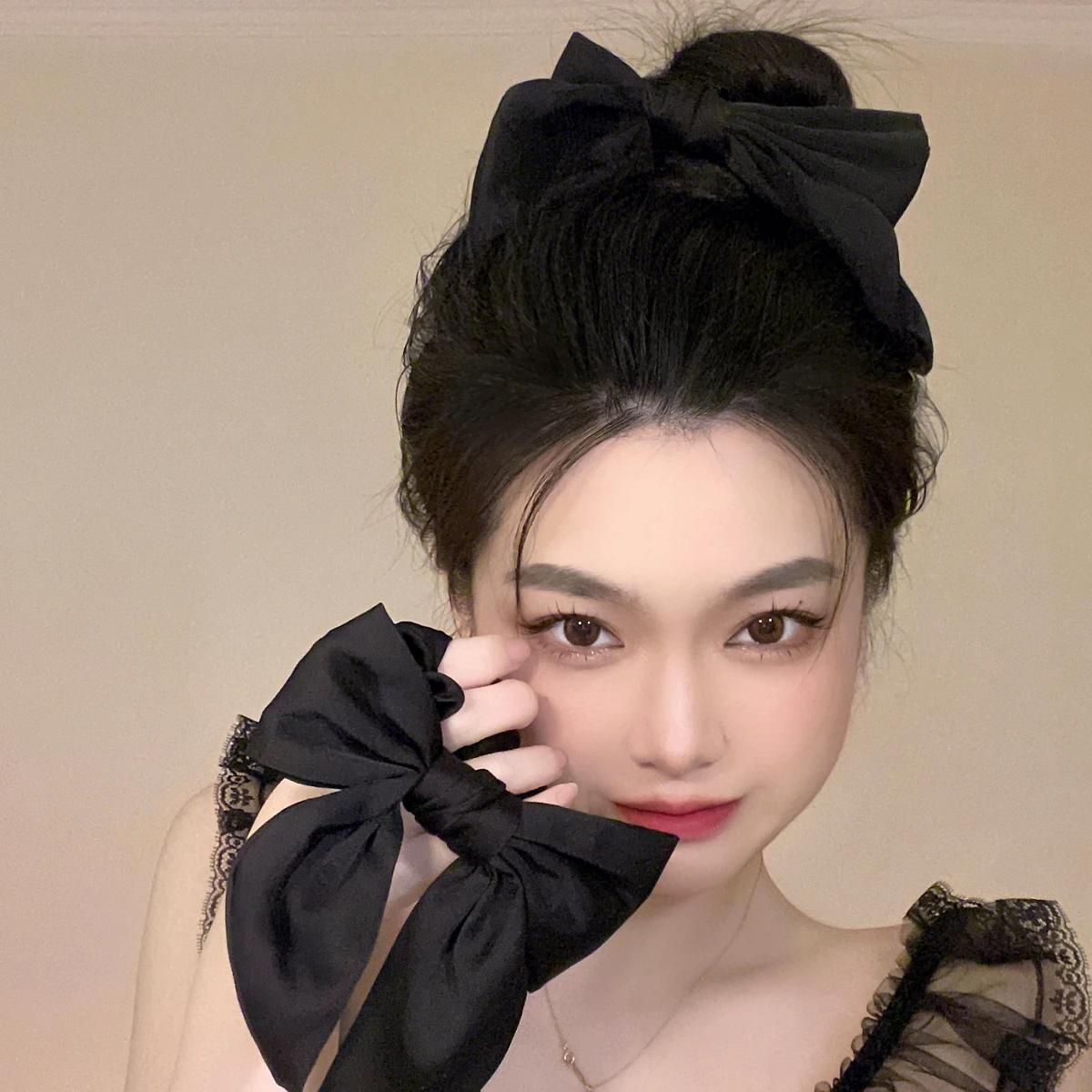 

Retro Elegant Headband Fashion Women Simple Personality Bow Knot Winding Hair Rope Band Design Korean Girls Hair Accessories