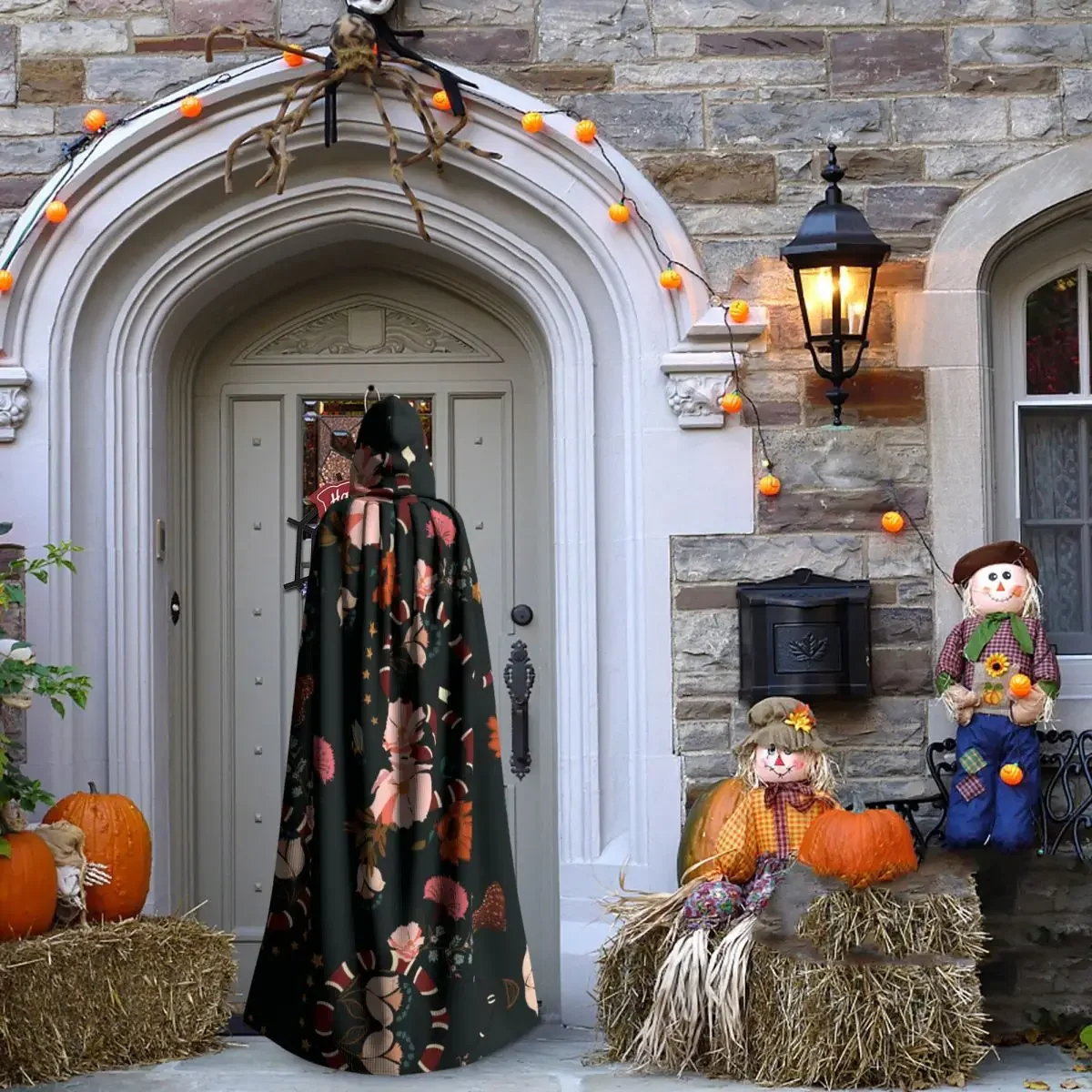 Женское длинное платье-змея с капюшоном и цветочным принтом