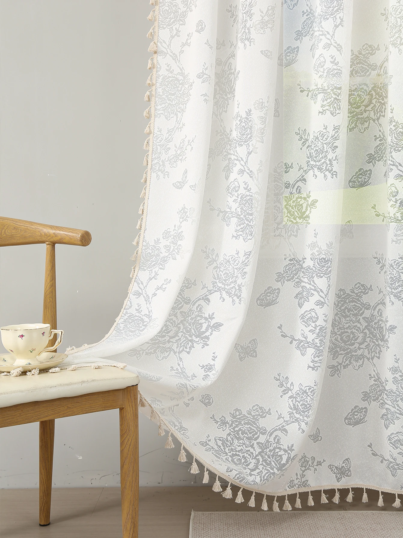 

Прозрачные белые льняные шторы для гостиной