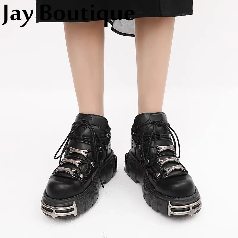 Женские кроссовки на платформе металлическая подошва толстая дизайнерская