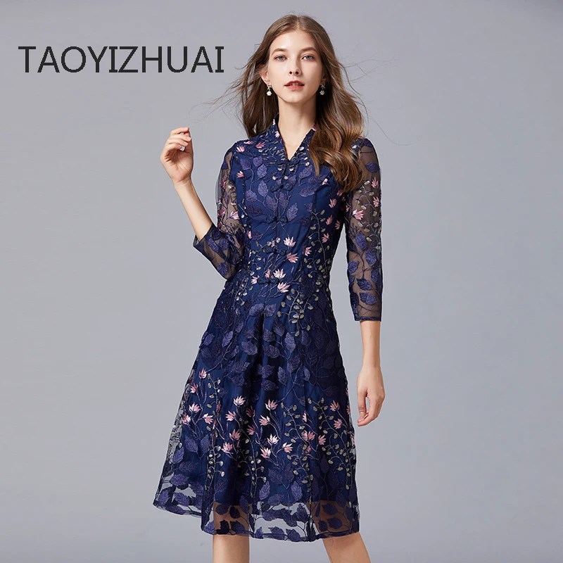 Embroidered dress spring and autumn women's new V-neck French wide lady high-end knee length improved cheongsam extra large