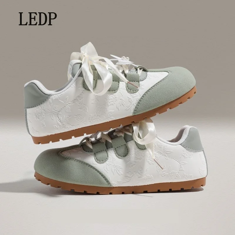 LEDP бренд Бабочка индивидуальный Печатный кампус немецкий обучение обувь для