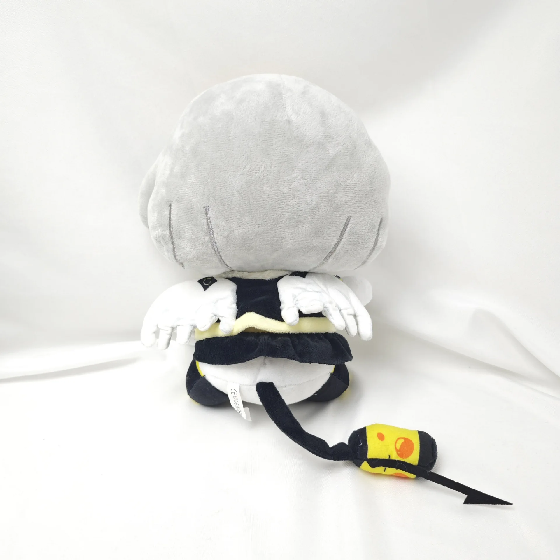 Пересечение границ неорганический убийца убийцы дроны плюс плюшевая игрушка