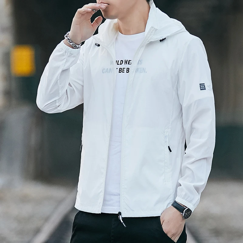 Куртка мужская со съемной шапкой тонкая простая ветрозащитная