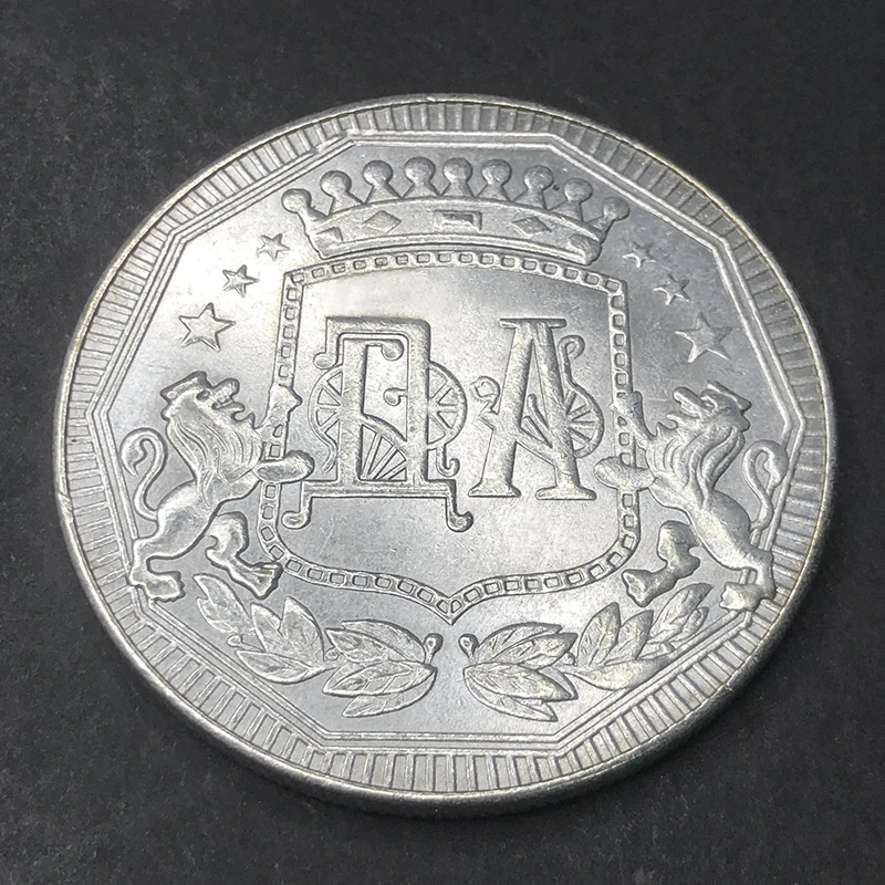 

Медные монеты Корона Льва