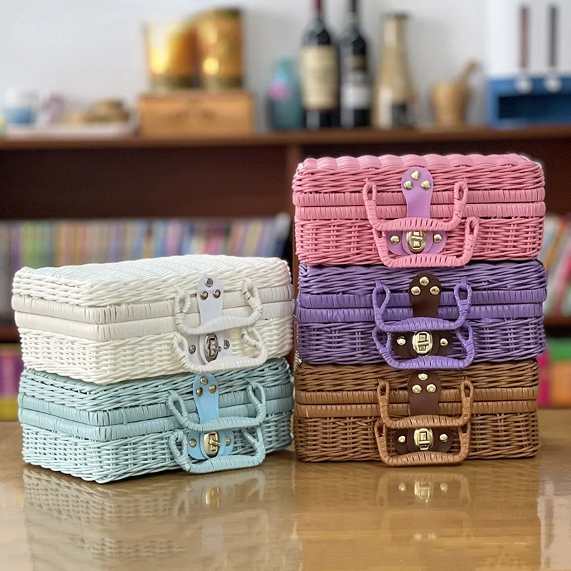 

New Retro Rattan Suitcase with Hand Gift Box Manual Woven Cosmetic Storage Box Wicker Rattan Picnic Laundry Baskets Home Storage