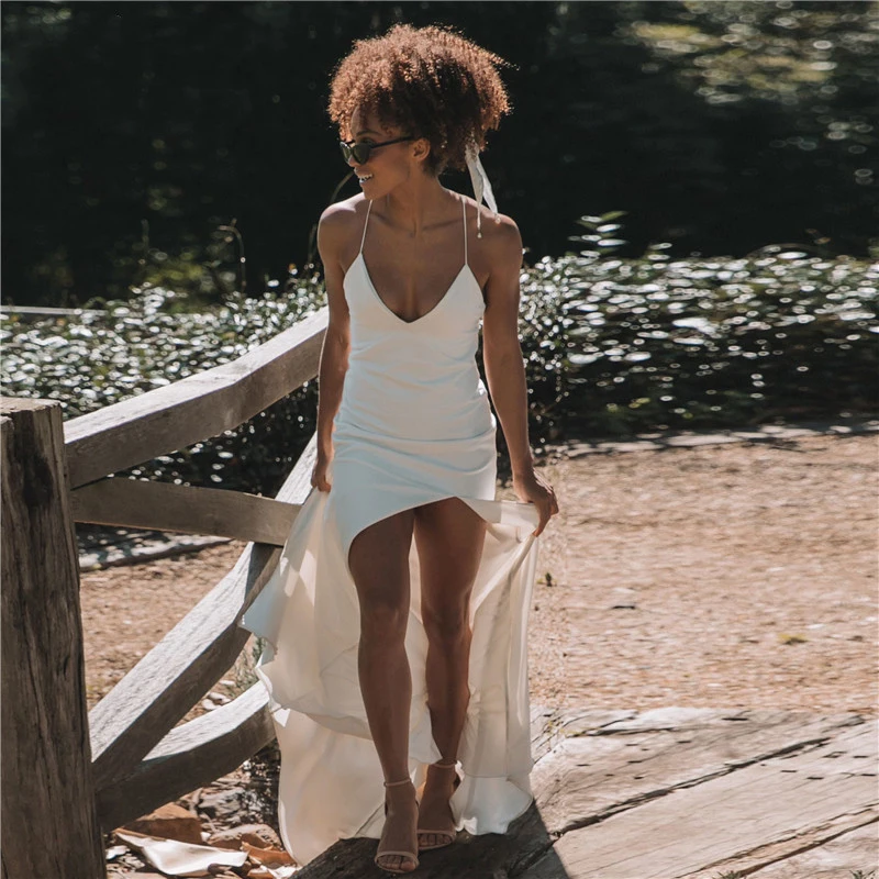 

Женское свадебное платье на бретелях-спагетти, с открытой спиной и глубоким V-образным вырезом