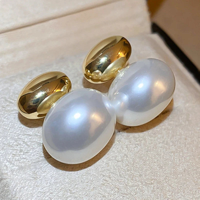 

Y2k Vintage Pearl Pendant Stud Earrings for Women Hollow Geometric Metal Earrings Wedding Jewelry Gifts 2023