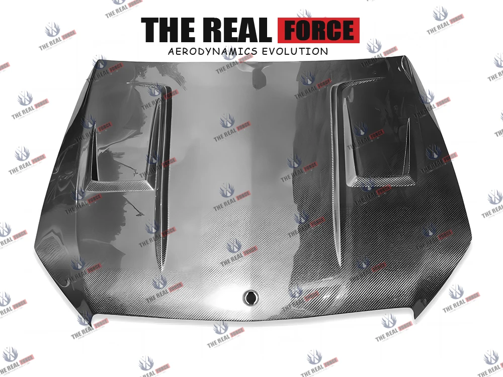 

For 11-14 Benz C Class C180 C200 C250 C300 C350 C63 GT Style Carbon Fiber Hood Bonnet