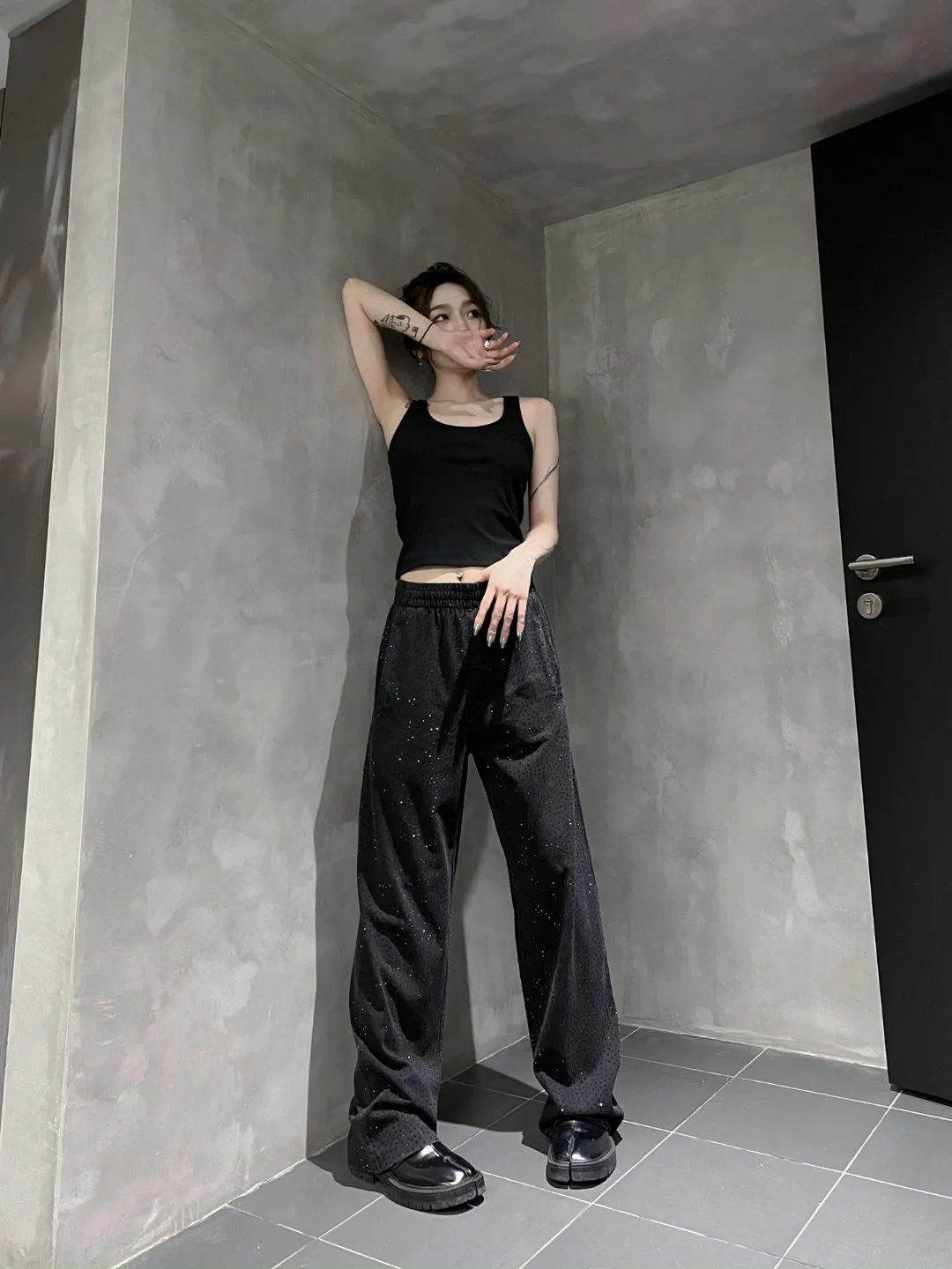 

2023 spring and summer women's clothing fashion new Trousers 0511