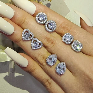 Женские серьги-гвоздики из серебра 2022 пробы, E232