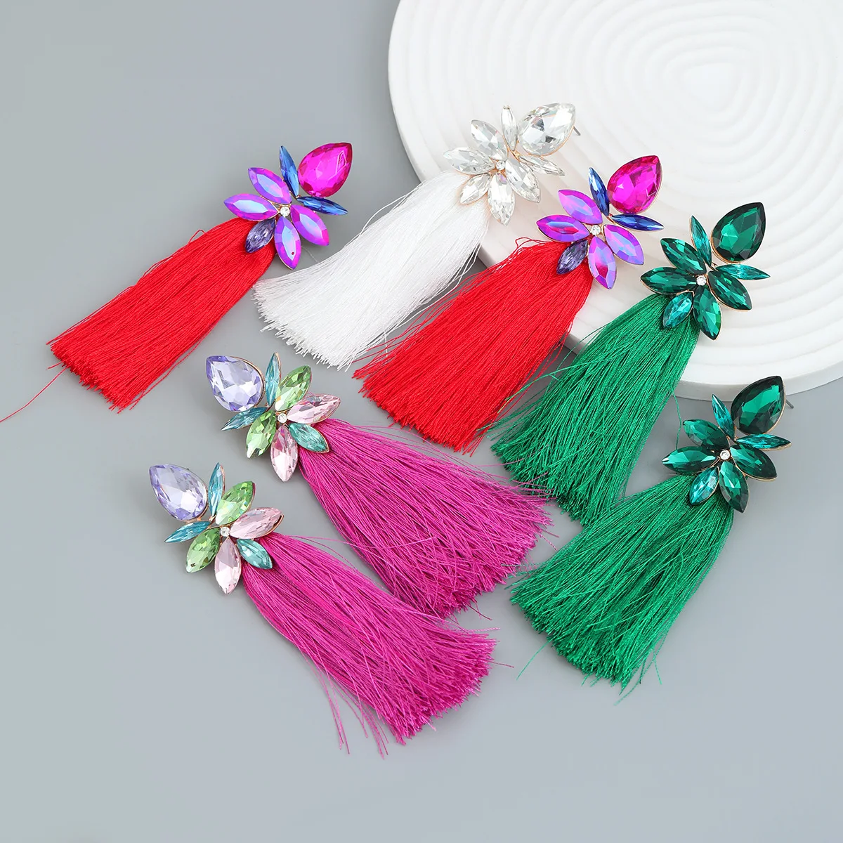 

Bohemian Colorful Long Tassel Dangle Drop Earrings for Women Statement Crystal Handmade Fringe Earrings Vintage Party Jewelry