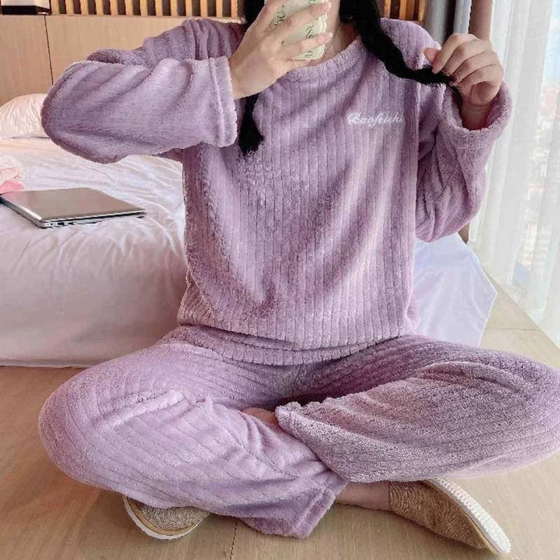 Fashion Winter Ladies Long Sleeve Comfortable Homewear Round Neck Warm Suit Solid Color Vertical Stripes Embroidered Letters