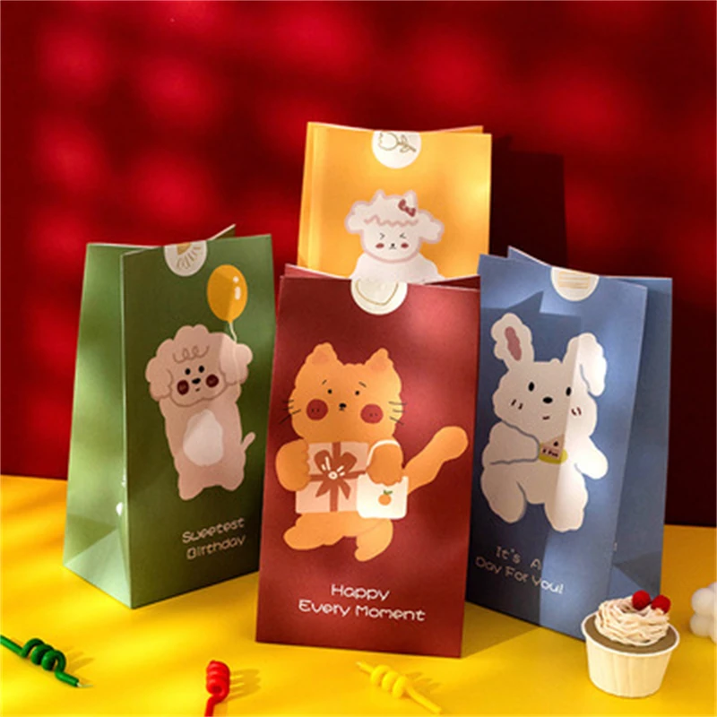 

600pcs Cartoon Animal Paper Gift Bags Flat Paper Bag with Sticker Packing Craft Gift Paper Bag Wedding Children's Day Party Decr