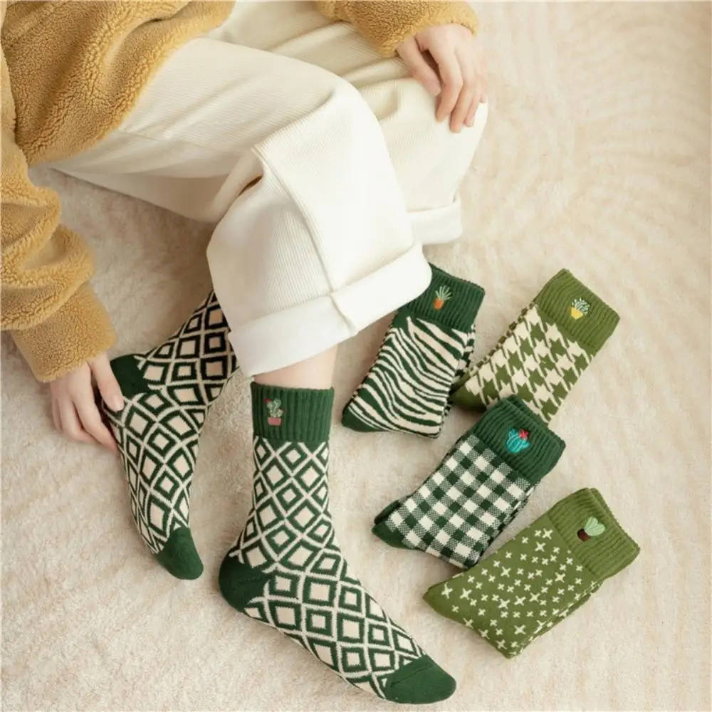 Smart Casual Breathable Stockings Not Restrained Literary And Artistic Warm Socks Comfortable Medium Length Socks Ethnic Style