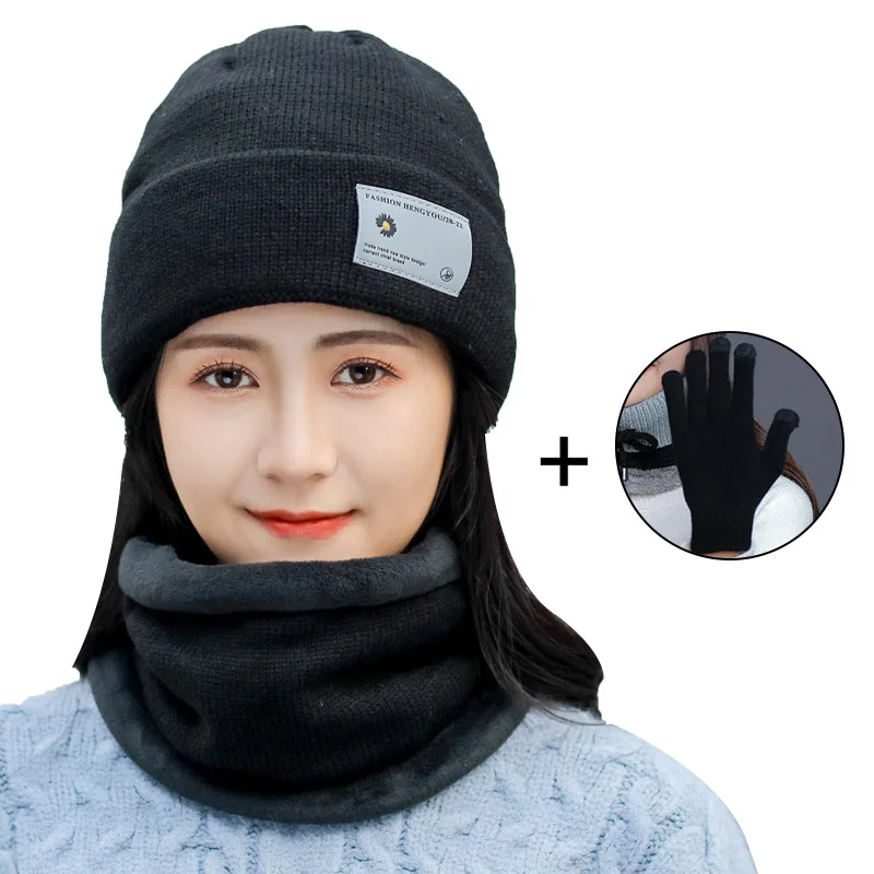 Рисунок 6 - Зимние шапки-бини