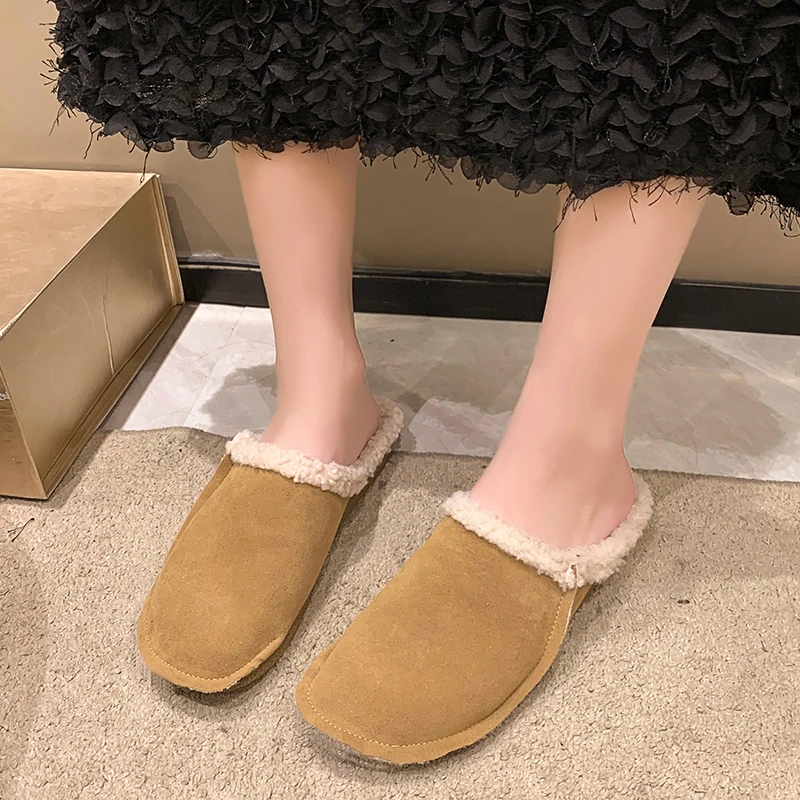 

Flats Women Home Fur Slippers Shallow Suede Mules Shoes Winter 2024 New Designer Fad Short Plush Casual House Female Warm Botas