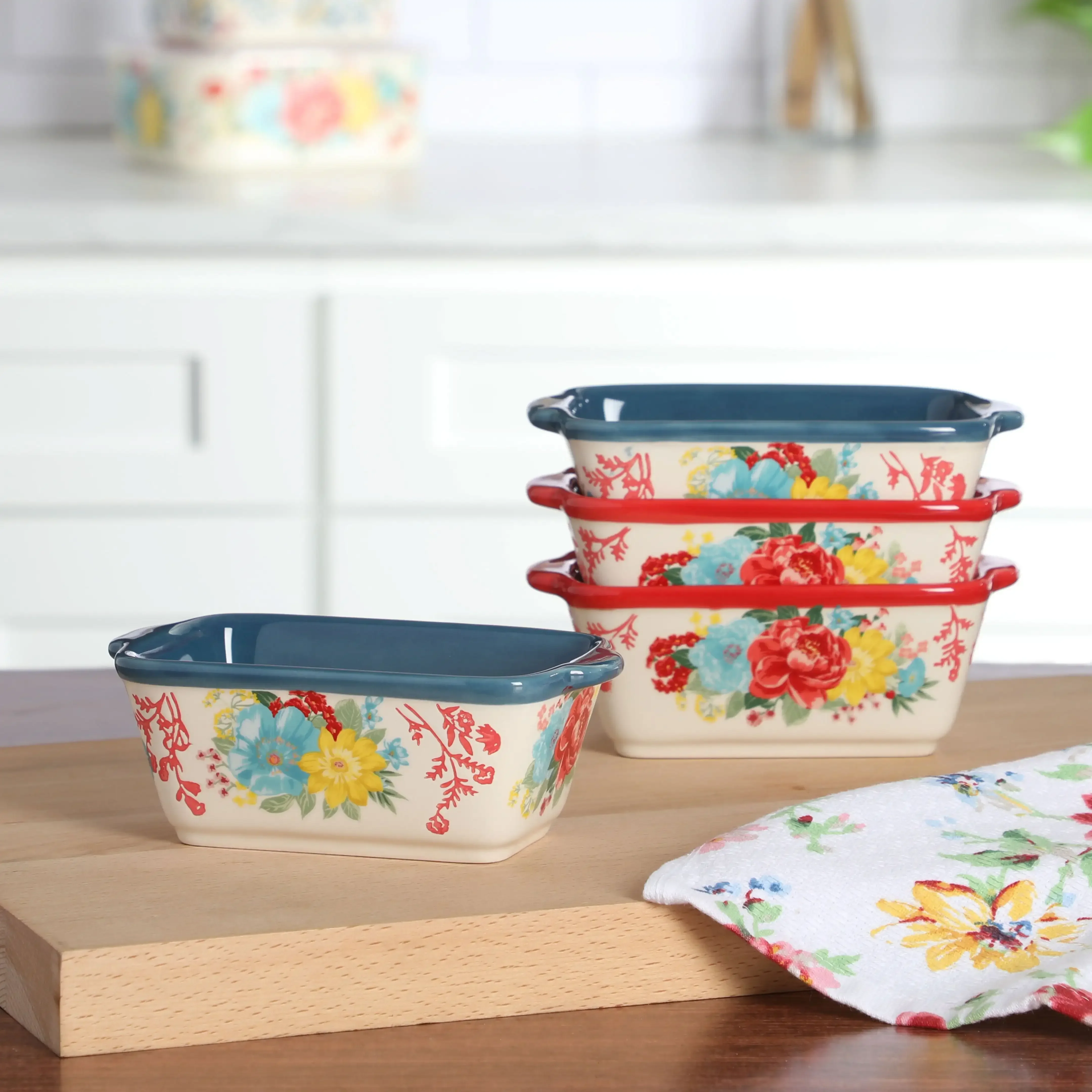 

Fancy Flourish 14.6-Ounce 4-Piece Mini Loaf Set, Dishes , Ceramic Plate ,Serving Basin