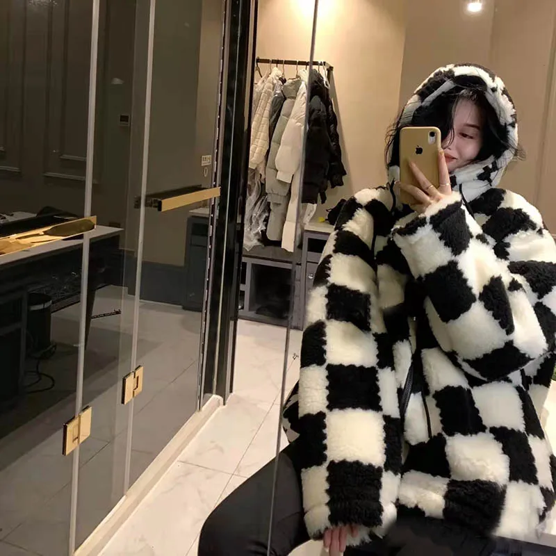 Women 2022 Winter Fashion Faux Lamb Fur Jackets Female Long Sleeve Plaid Hooded Coats Ladies Imitation Fur Warm Outerwear O35