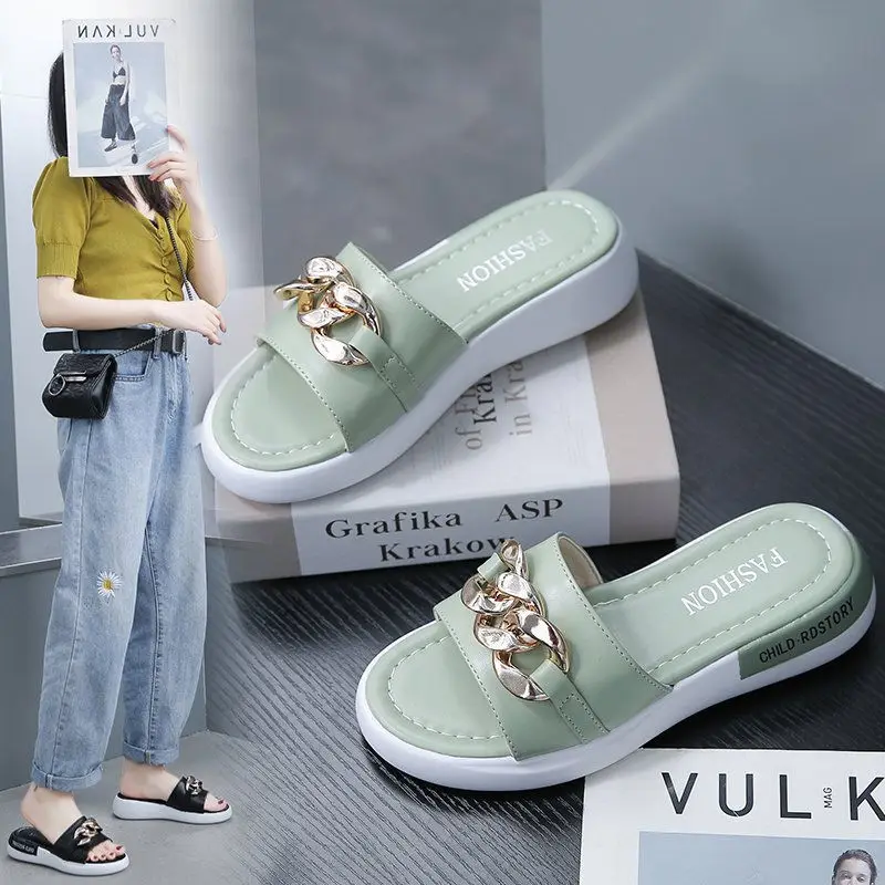

2020 New Summer Sandals Women's Fashion Casual Beach Outdoor Flip Sandals Metal Decoration Ladies Wedges