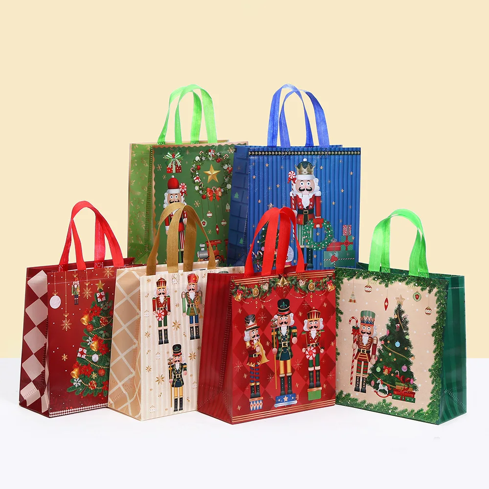 Нетканые подарочные пакеты с солдатиком, набор из 6 штук