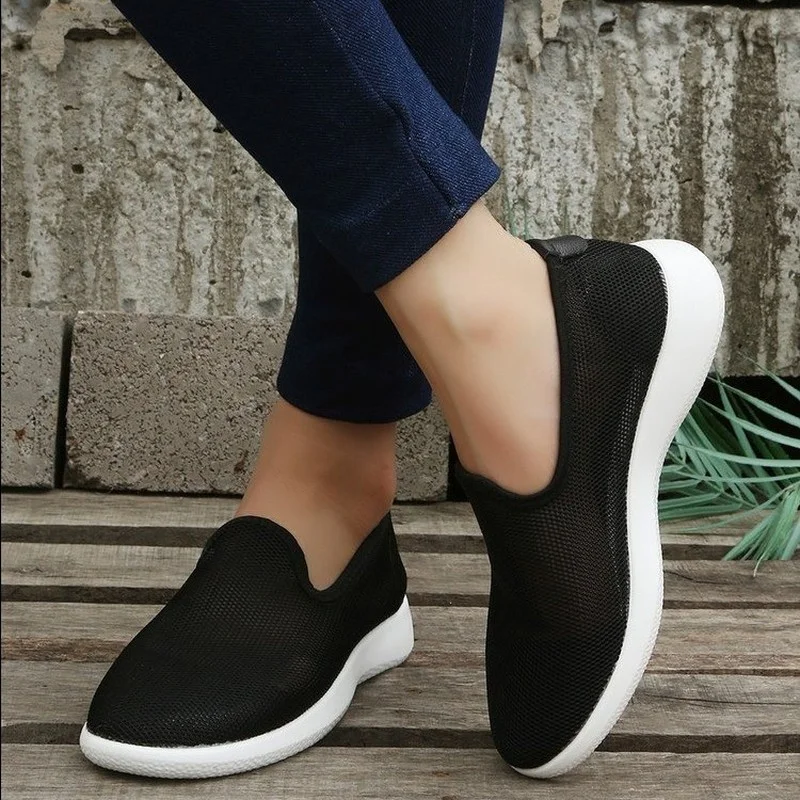 

2022 Women Sneakers Outdoor Breathable Sneakers Women Walking Shoes Women Loafers Chunky Sneakers Slip on Shoes Large Size 36~45