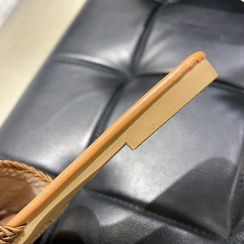 Hot Selling Plus Size 43 New Fashion Ladies Slides Slippers Flat Outdoor Shoes