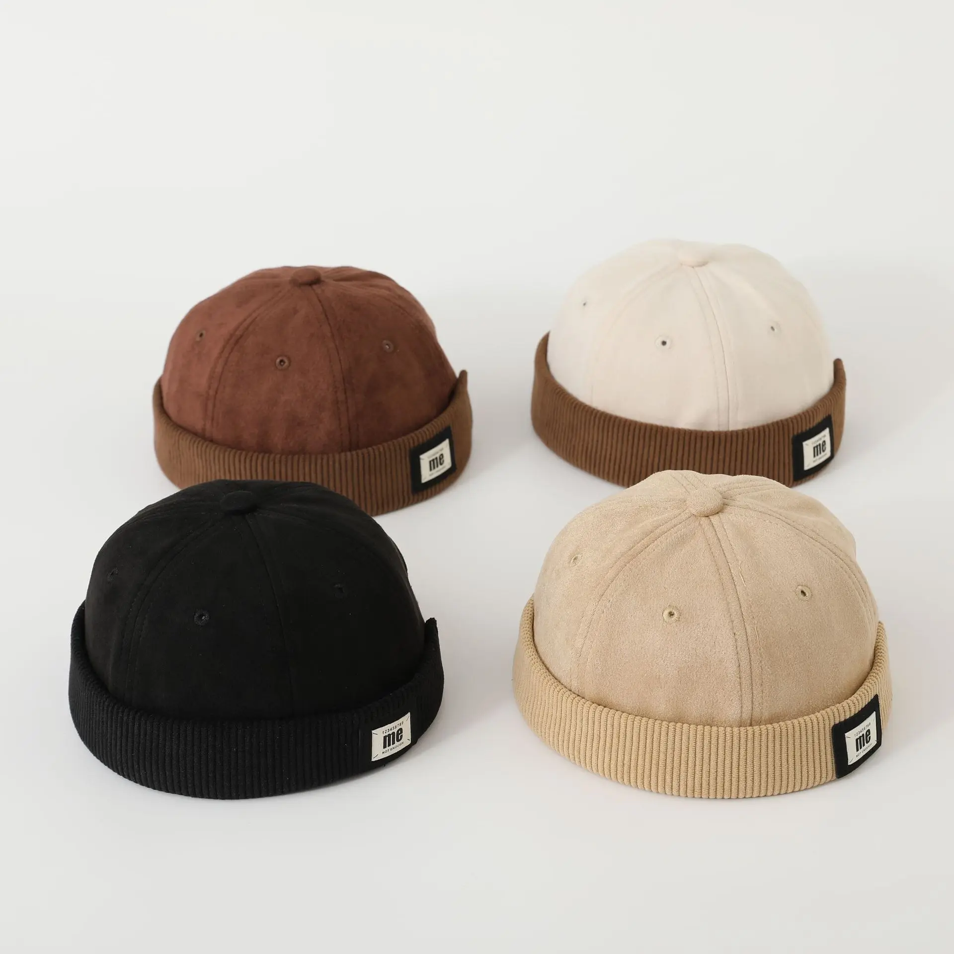 Шапка без козырька для мальчиков демисезонная 2024