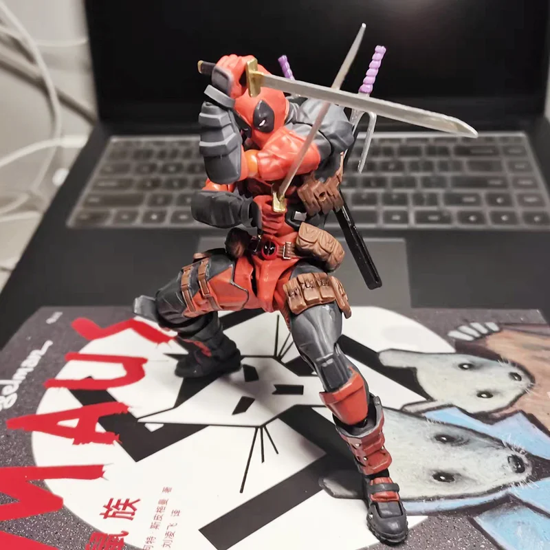 

Marvel Anime Yamaguchi Figure Deadpool Joint Action Figurine Head Changeable Boxed Pvc Model Collectible Decoration Toy Gift