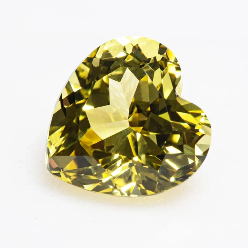 Выполненный в лаборатории сапфир форме сердца канарейка желтый VVS1 драгоценные