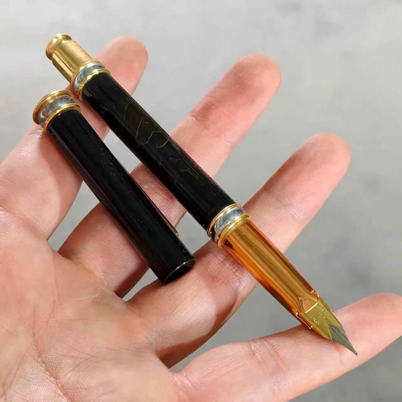 

Редкие коллекционные перьевые ручки YONGFENG 582 1990-х годов для письма и офиса. Распродажа.