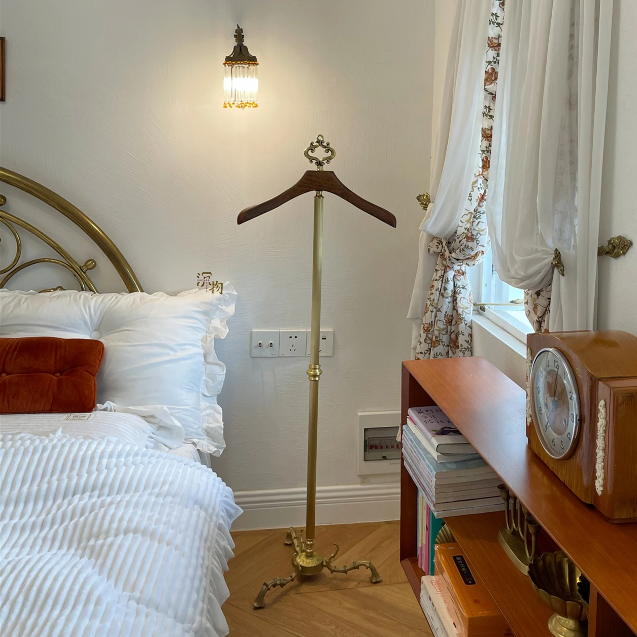 Напольная вешалка винтажный магазин одежды B &amp для пальто выставочная стойка