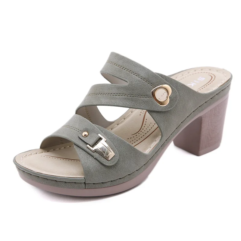 

2022 New Sandals Open Toe High Block Heels Platform Slip-On Heart Simple All-Match Casual Summer Zapatos Mujer