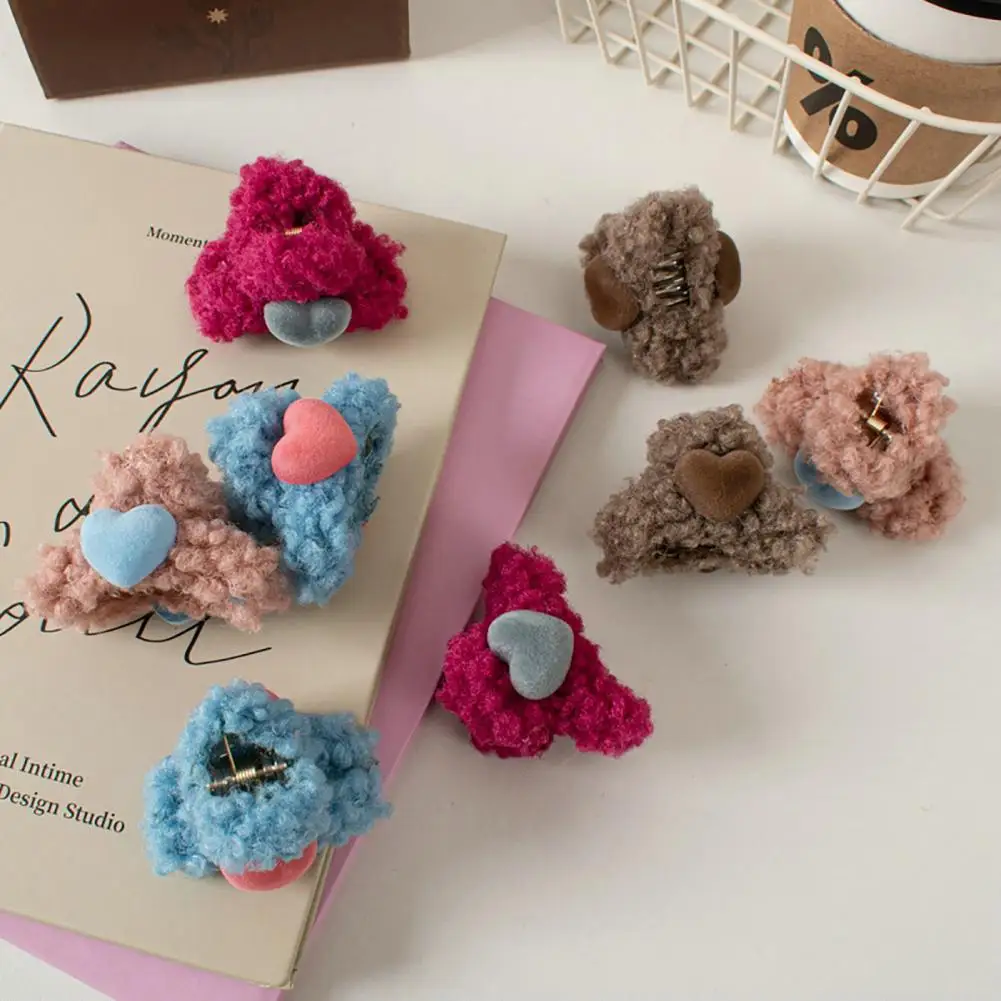 

Small Shark Hairpin Kids Dressing Up Heart Contrast Color Hair Claw Korean Style Soft Plush Kids Hair Clip Styling Tool