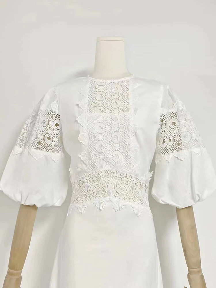 Женское ажурное платье TWOTWINSTYLE белое однотонное Свободное с круглым вырезом