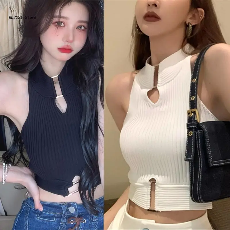 

Женский винтажный ТРИКОТАЖНЫЙ УКОРОЧЕННЫЙ ТОП без рукавов с металлическими звеньями