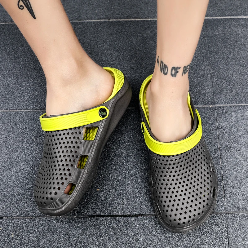 

Men Designer Shoes Sneakerses Platform Sandal Light Slippers Walk Around Home Cheap Confors Men's Leather Flip Flops Top Tennis