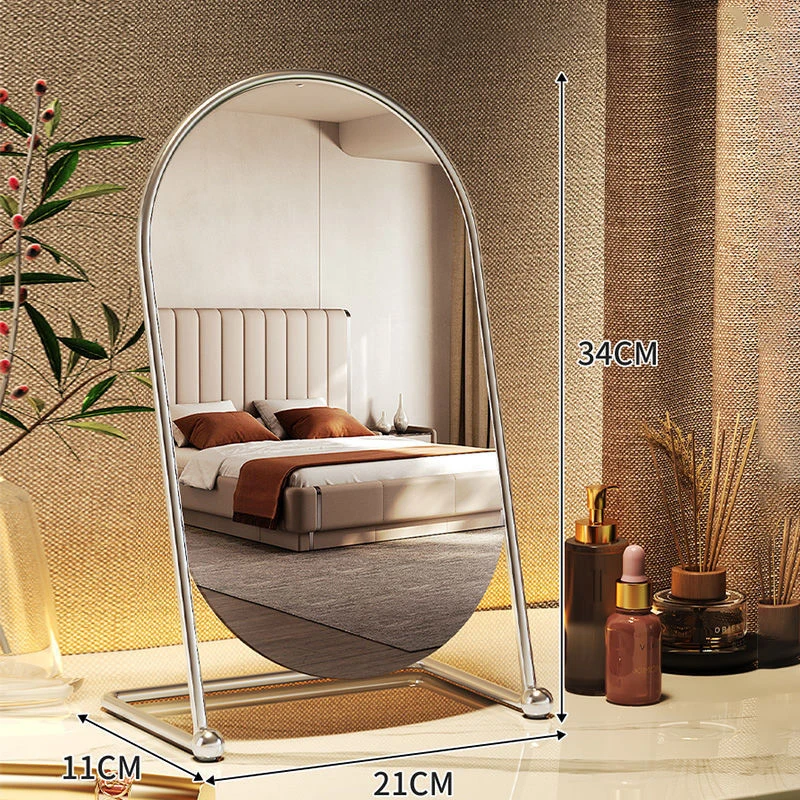 

Круглое металлическое зеркало