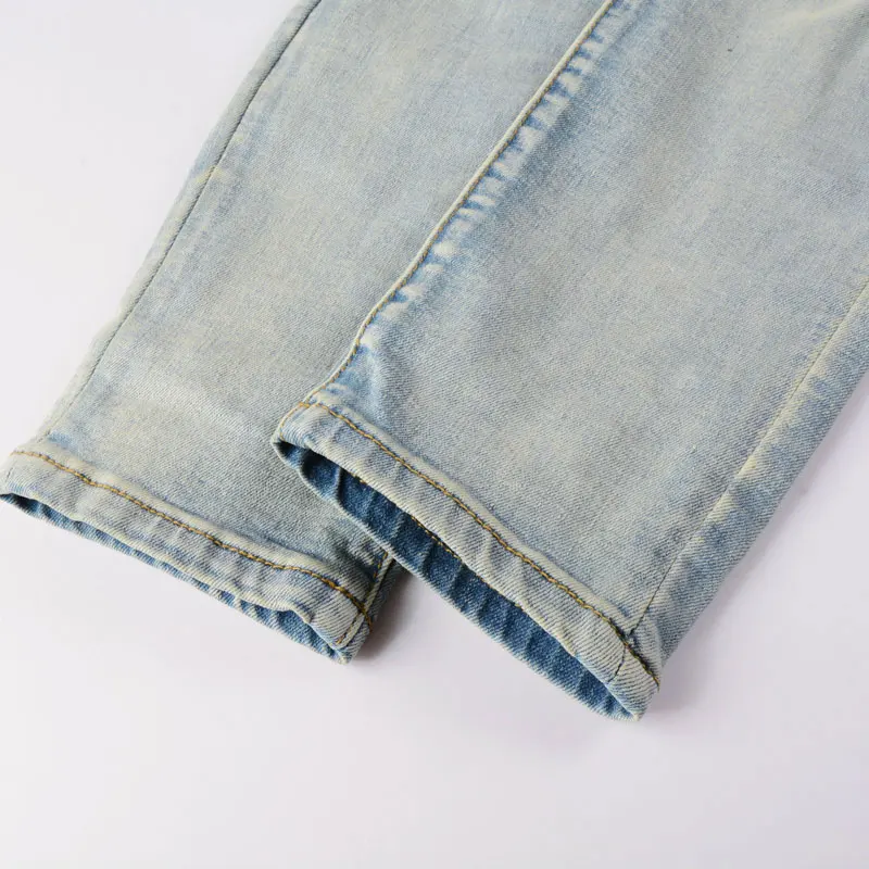 Рисунок 6 - Джинсы мужские рваные эластичные в стиле ретро