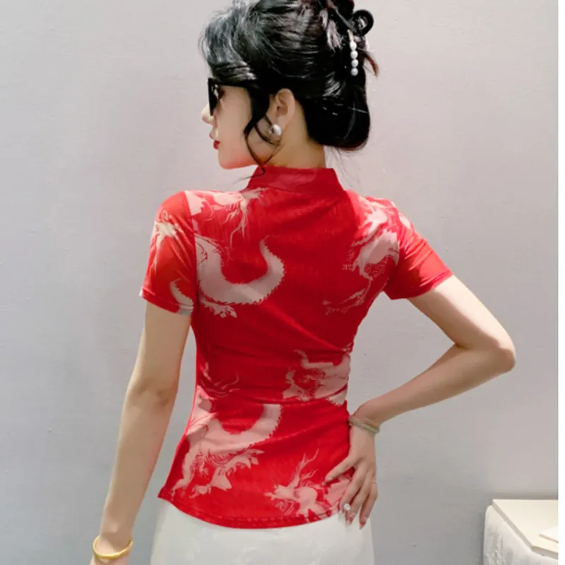 # 7136 Винтажная красная сетчатая футболка с принтом женская воротником-стойкой в