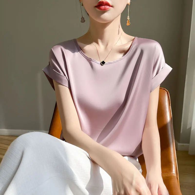 Новая летняя французская атласная скользкая женская футболка с короткими