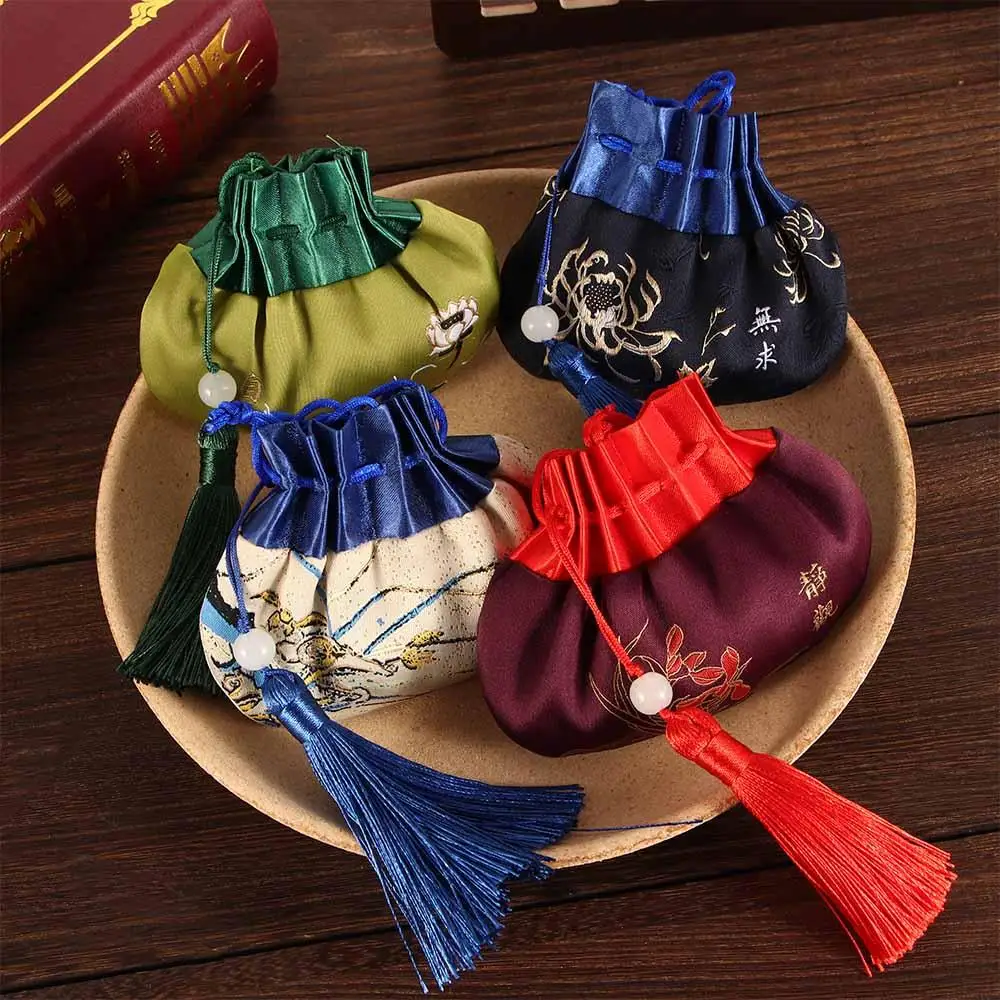 

Woman Hanging spike Dragon Boat Festival Hanfu Accessories Chinese Gift Portable Empty Bag Embroidery Sachet Pendant