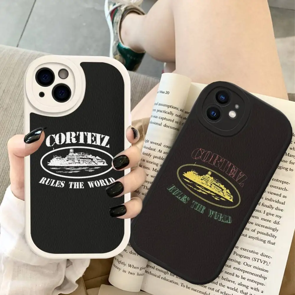 Фото Чехол для телефона World-C-Corteizs для iPhone 11 12 13 14 15 16 Pro Max Mini Plus, мягкий кожаный чехол №2