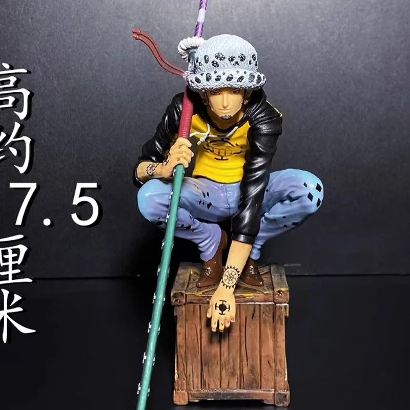 

Фигурка аниме Trafalgar Law, 17,5 см, фигурка сидящего ряда ручной работы, ПВХ автомобильная модель, подвесная игрушка для мальчиков, подарок