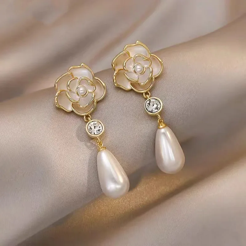 

Pearl Earrings Crystal Rose Flower Charm Elegant Luxury Wedding Earrings Eardrop For Women Engagement Gift