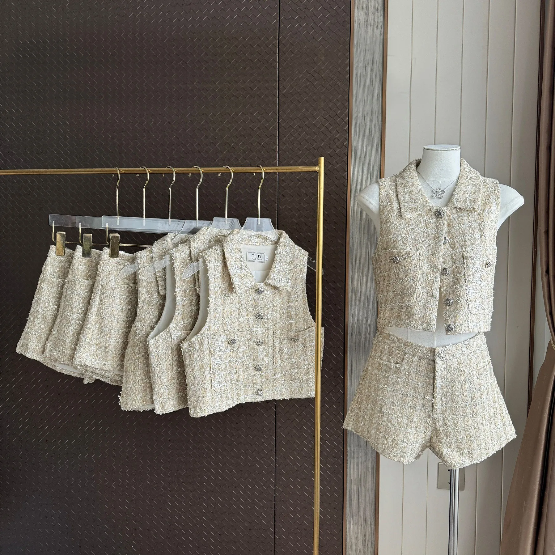 Женский винтажный твидовый короткий костюм из двух предметов с блестками