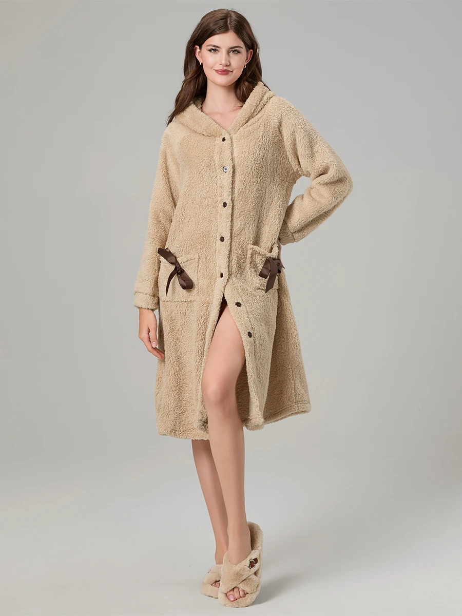 Женский халат на пуговицах с бантом и карманами фланелевой капюшоном для отеля