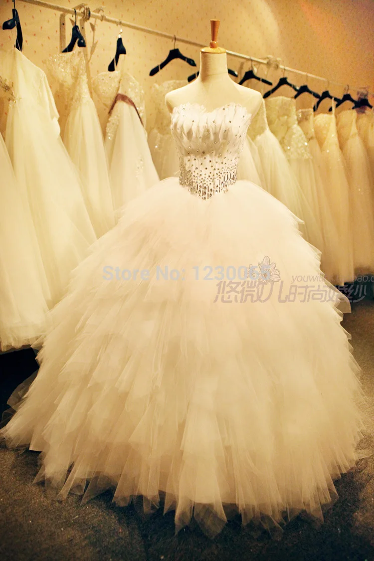 

free shipping sexy romantic crystal 2016 casamento feathers sweetheart vestido de noiva renda ball Bridal Gown wedding dress