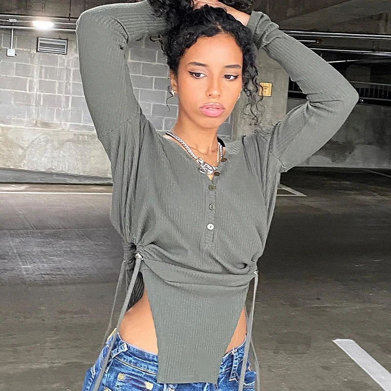 

Fashion Streetwear Solid Color Pleated T-shirt Button V-neck Gray Irregular Punk Clothes Long-sleeved Gothic Casual 90s Clothing